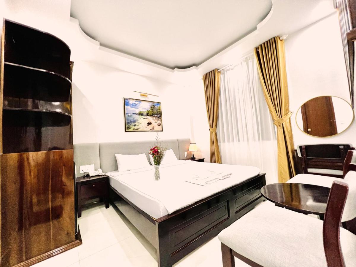 Duong Dong Hotel ภายนอก รูปภาพ